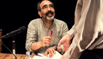 Behçet Çelik Foto: Divý tvor